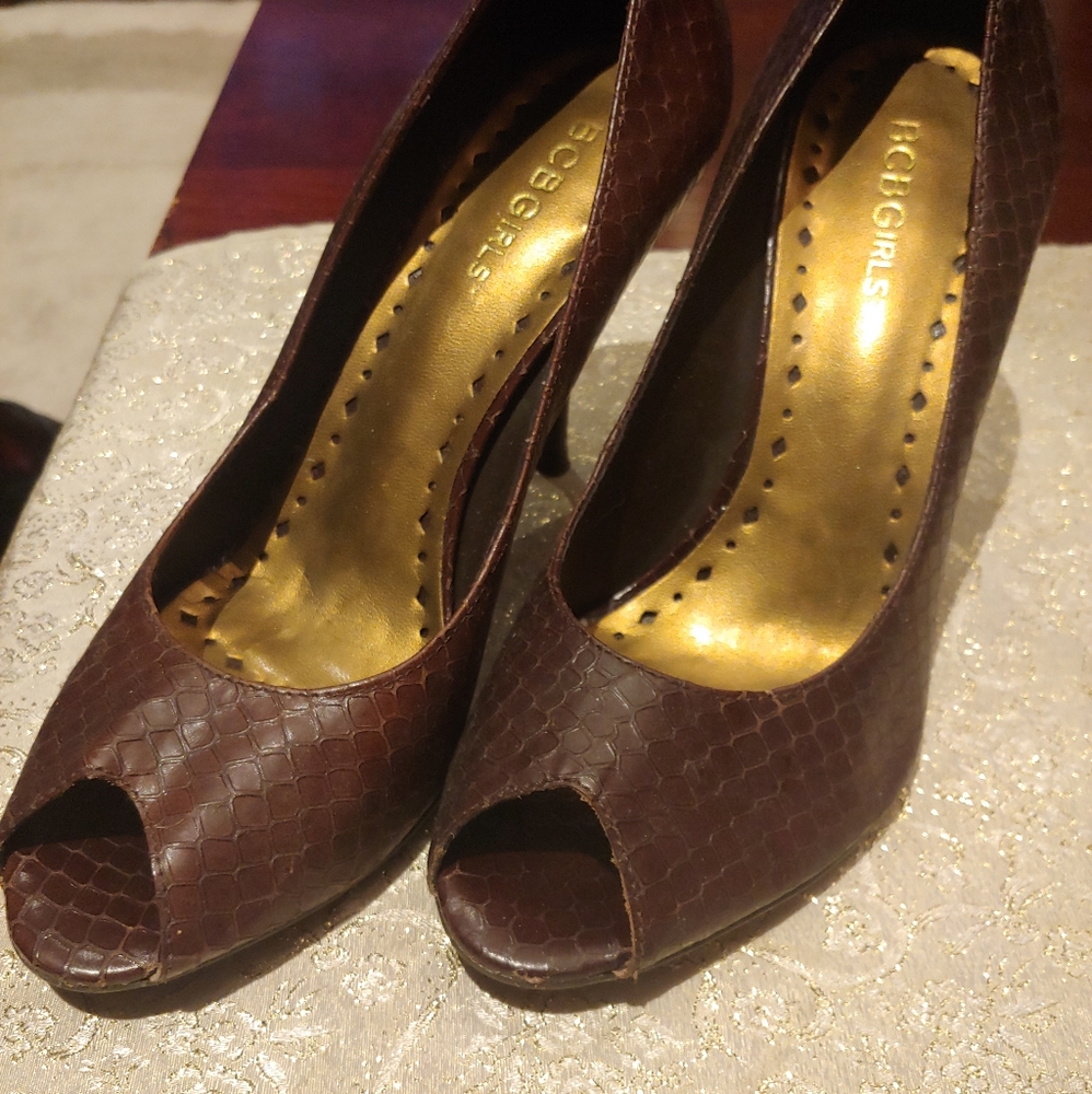 BCBGirls Brown Snakeskin Peep toe heel - Picture 1 of 4